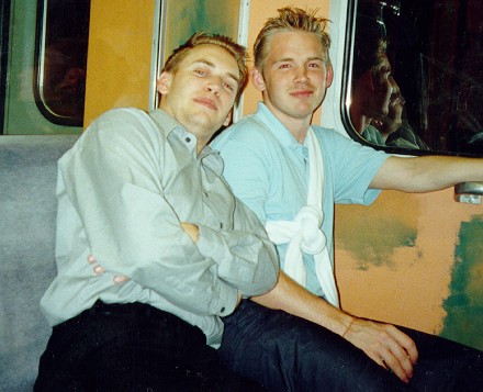 de e vi.jpg (47544 bytes)