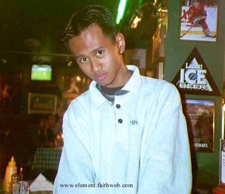 eys.jpg (25780 bytes)